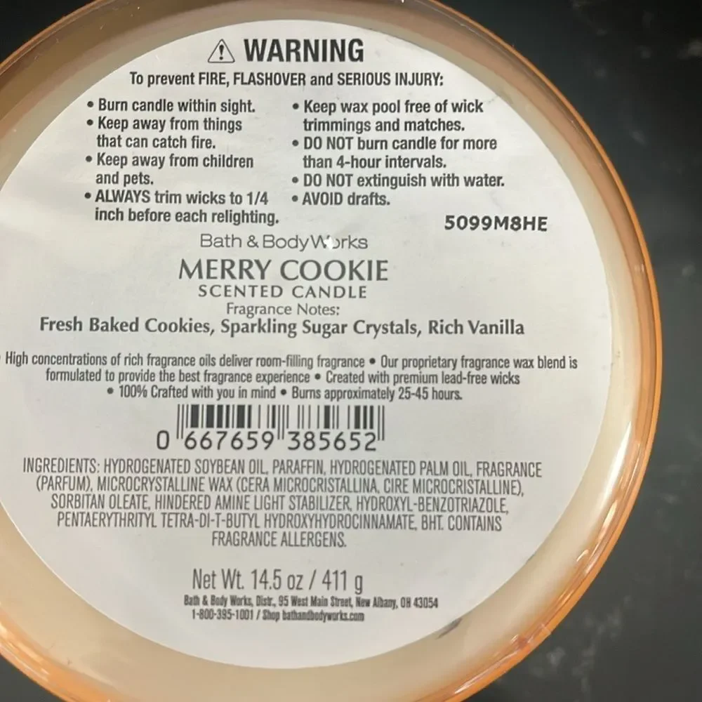 Bath & Body Works Merry Cookie Candle
